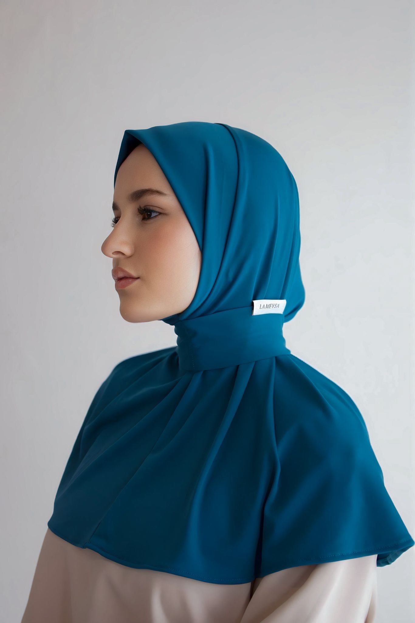 Instant hijab petrol